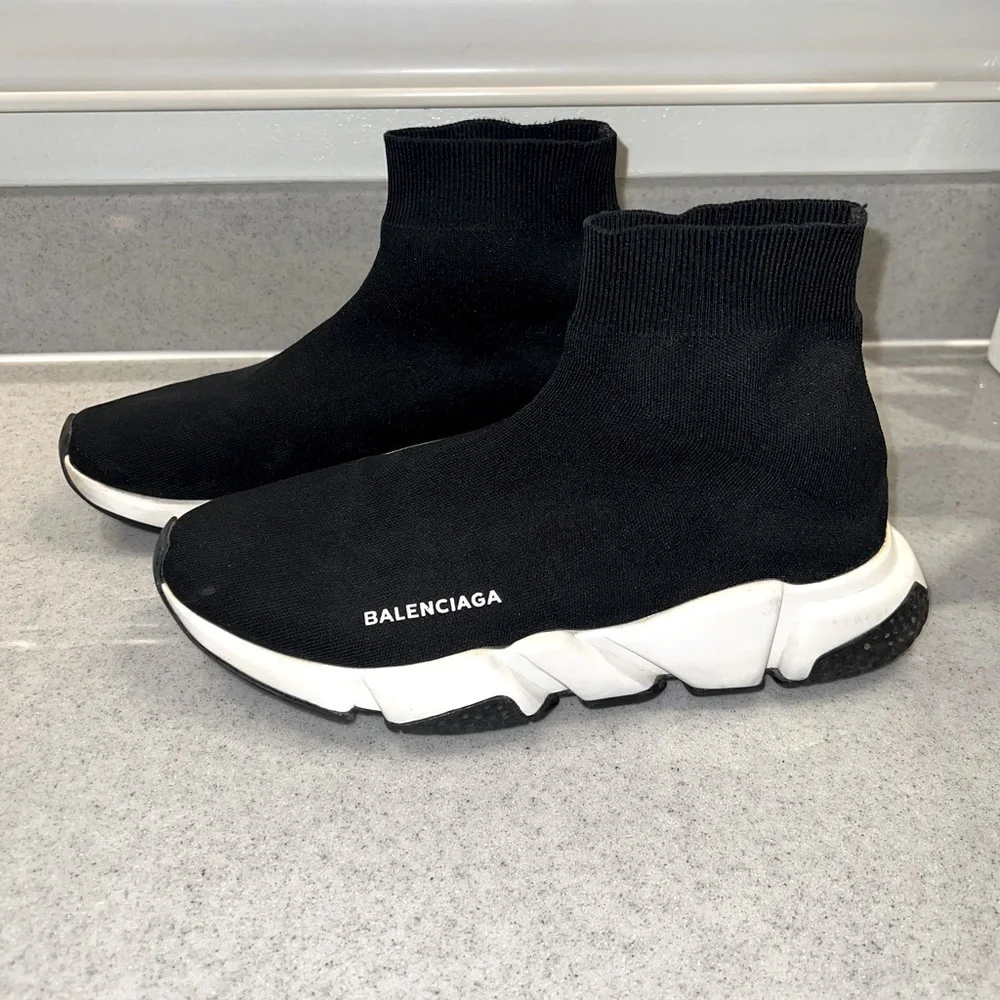 Balenciaga Black and White Knit Sneakers - Picture 2 of 12
